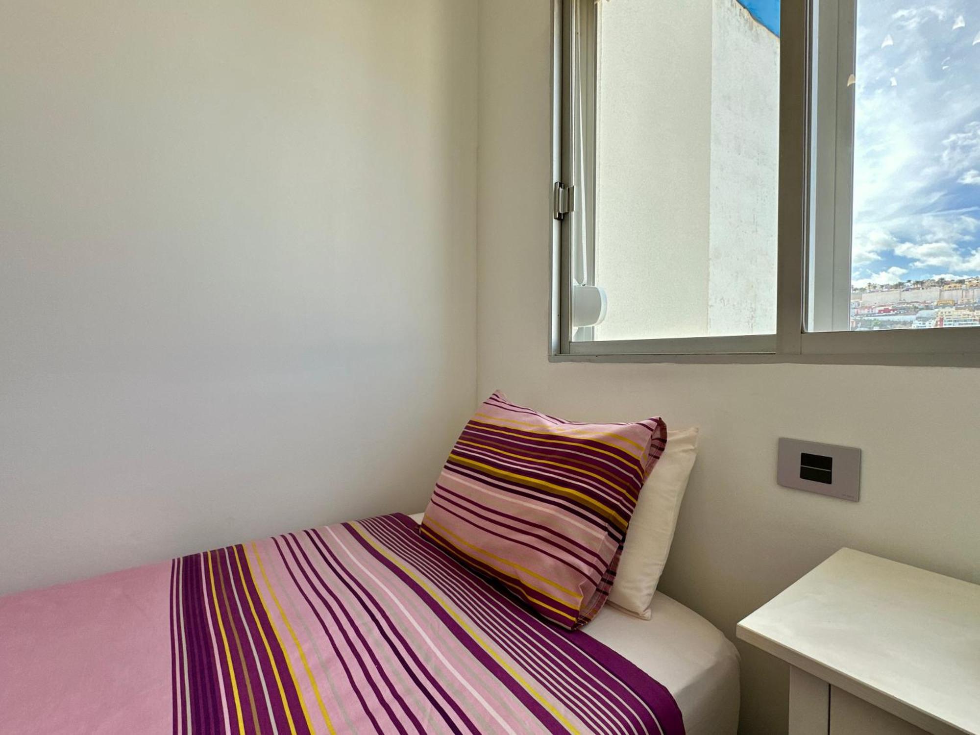 Hostiguest Coliving Leon Y Castillo Лас Палмас де Гран Канария Екстериор снимка